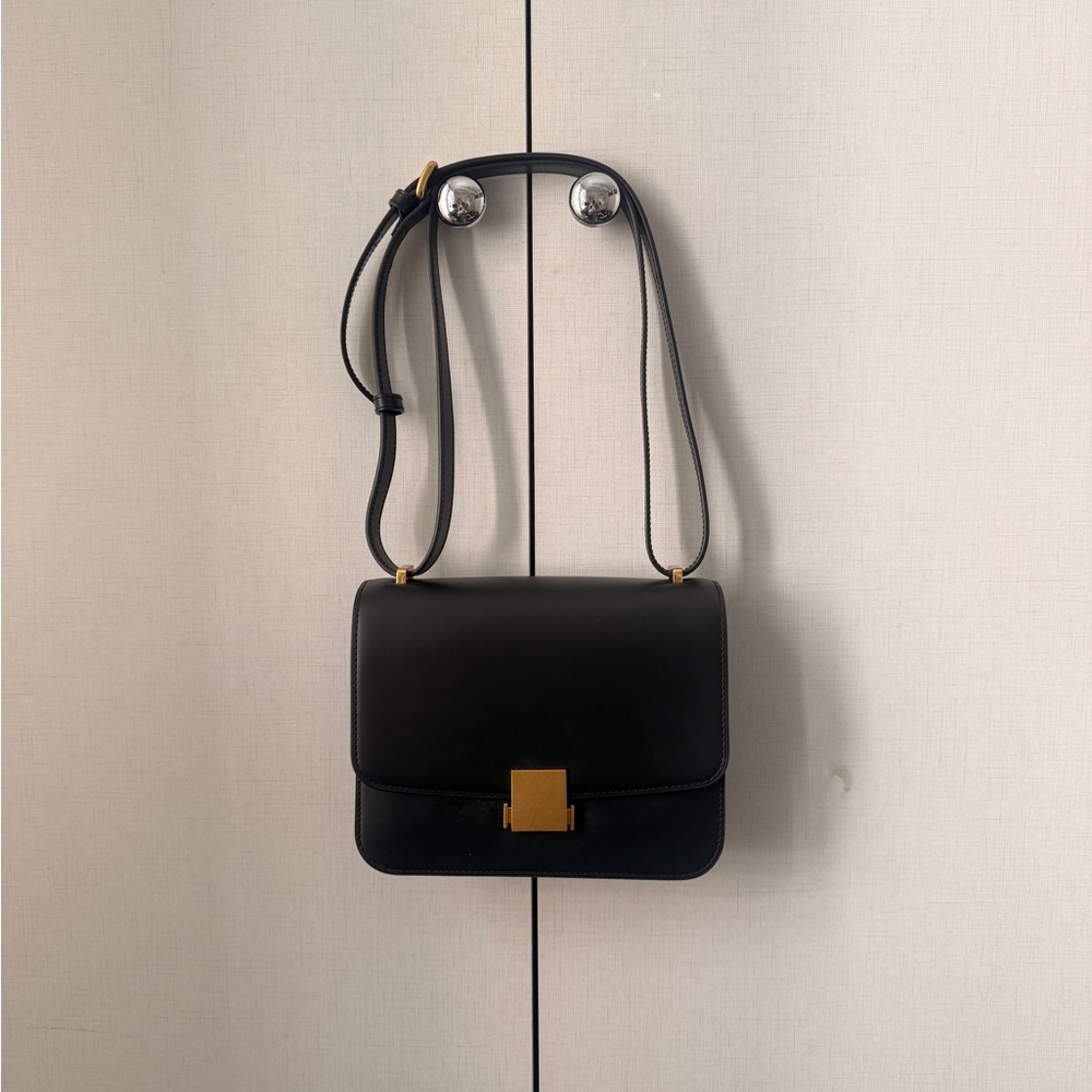 Italian Leather Box Shoulder Bag